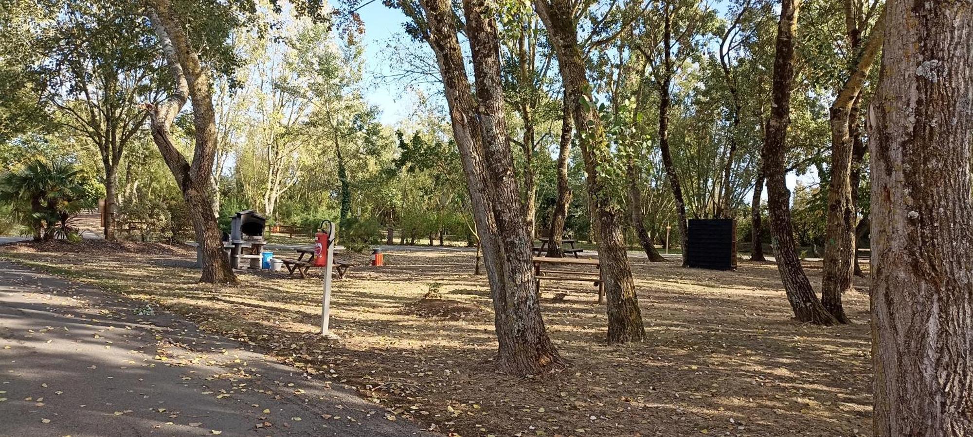 Mobilhome L'Oasis Camping Le Clos Cottet Angles  Εξωτερικό φωτογραφία