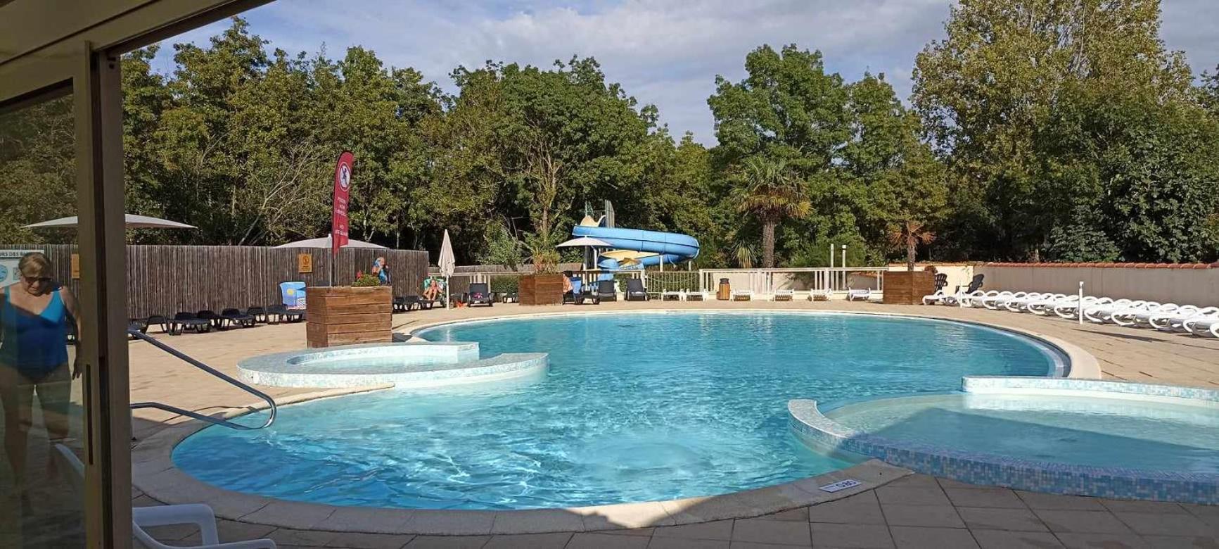 Mobilhome L'Oasis Camping Le Clos Cottet Angles  Εξωτερικό φωτογραφία
